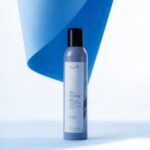 Nouvelle Re-Styling Light Hairspray – apimties suteikiantis neaerozolinis plaukų lakas